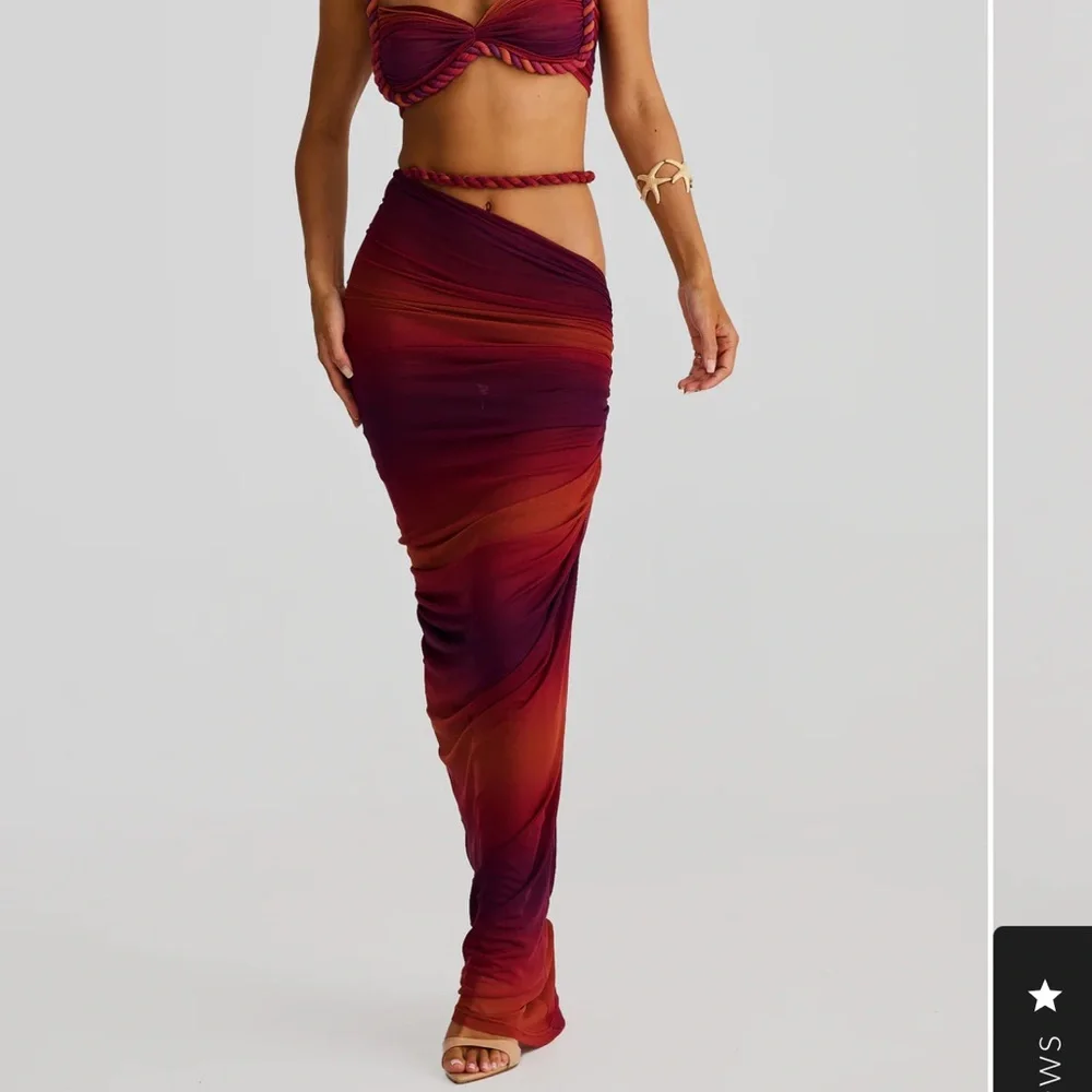 Melani the Label Zenaya Skirt - Picture 1 of 2